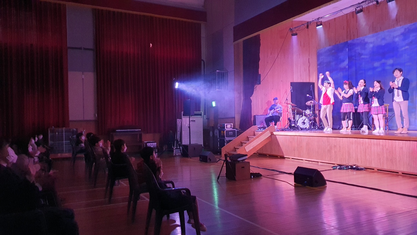 수산중학교_의자뺏기 (2).jpg