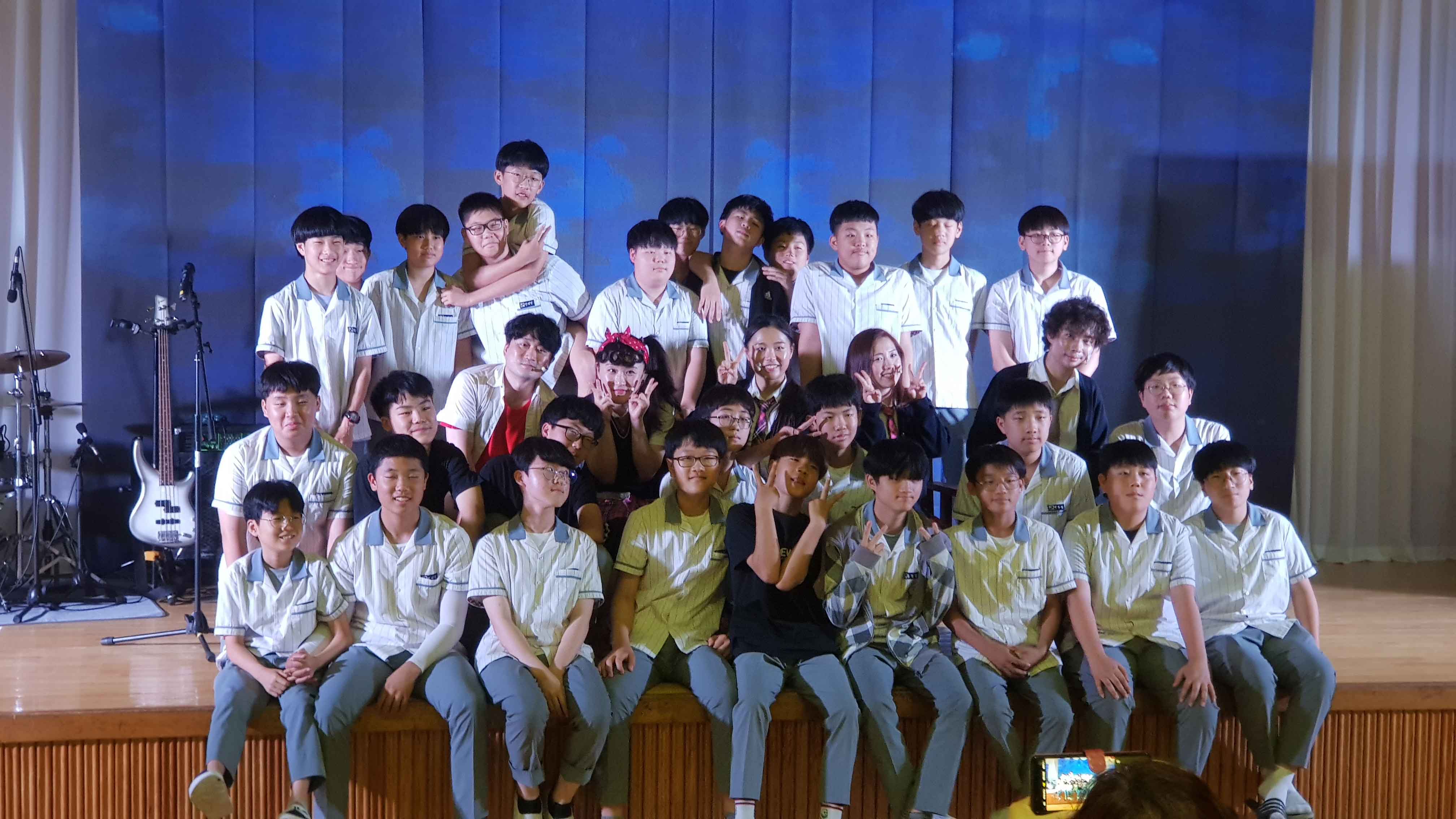 의자 뺏기 (4).jpg