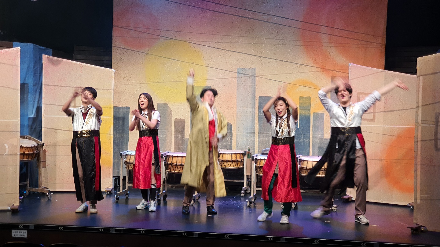 현장사진_공연2.jpg