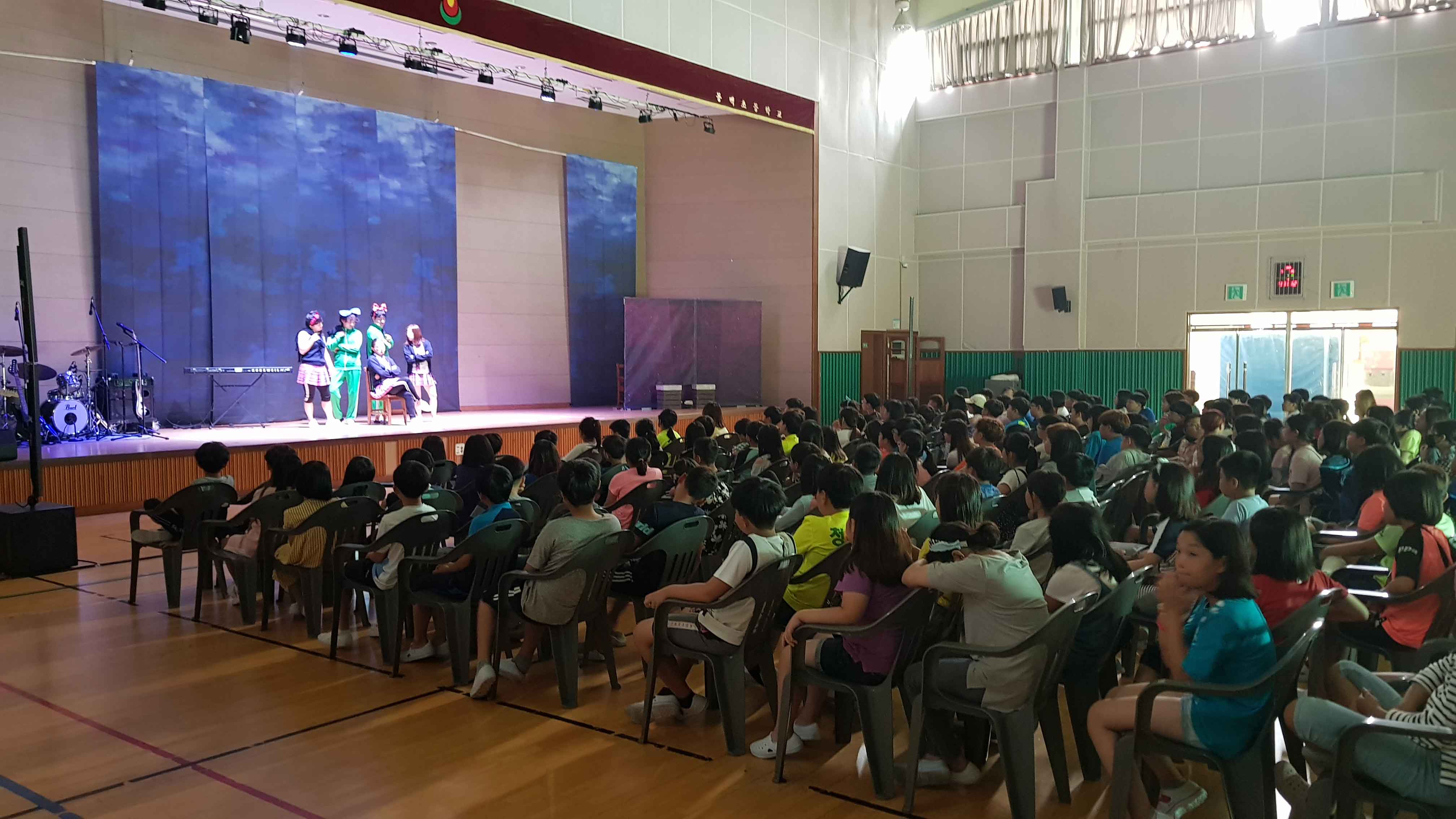 의자 뺏기 (2).jpg