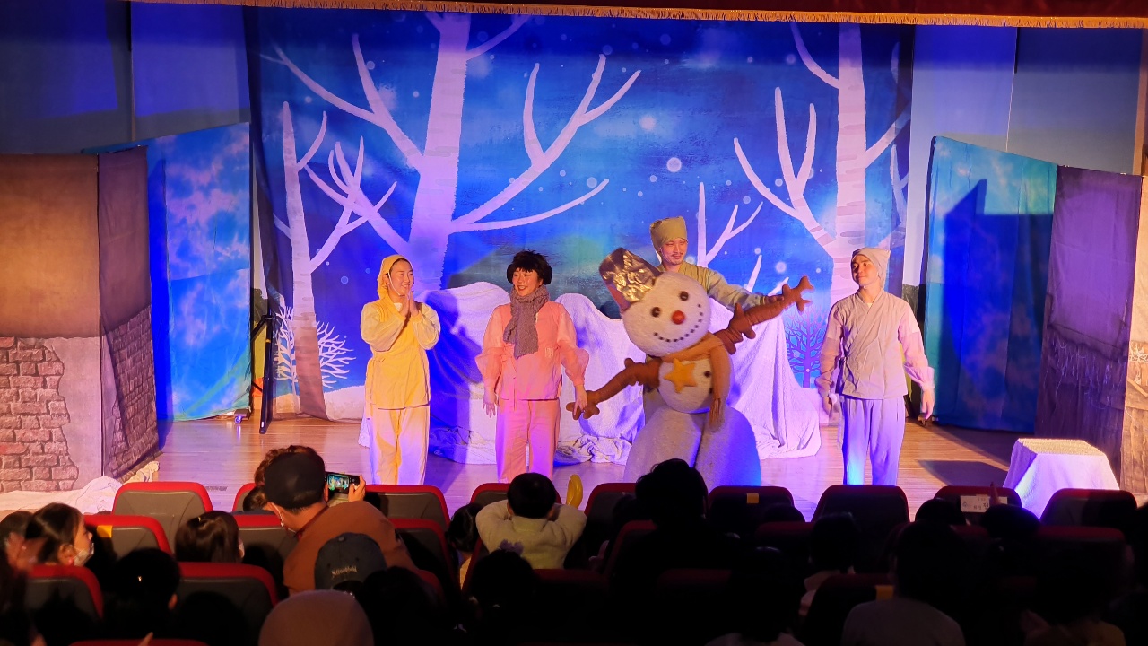 세종시 구공탄눈사람 공연 (3).jpg