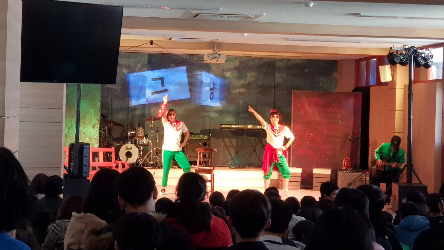 신나는예술여행_안동_의자뺏기 (5).jpg