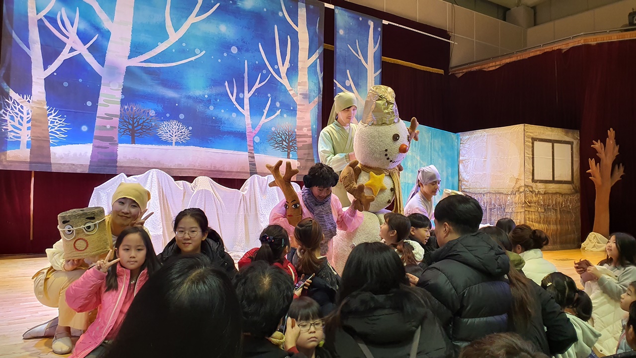 구공탄눈사람 화계초 공연 (4).jpg