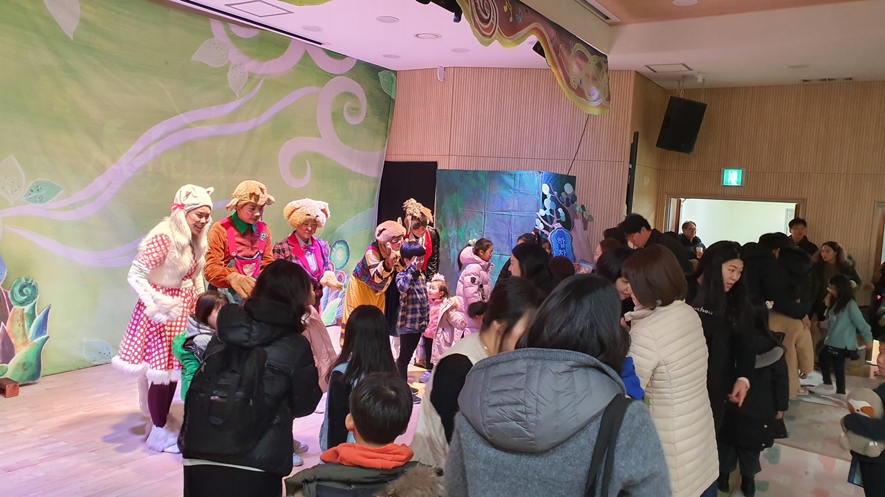 깃털피리 풍무도서관 공연 (1).jpg