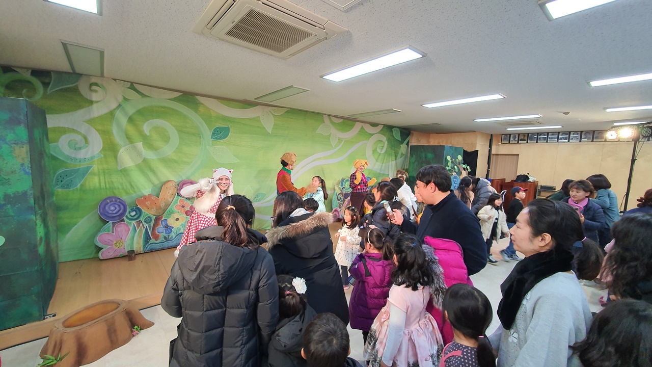 깃털피리 파주탄현도서관 공연 (2).jpg