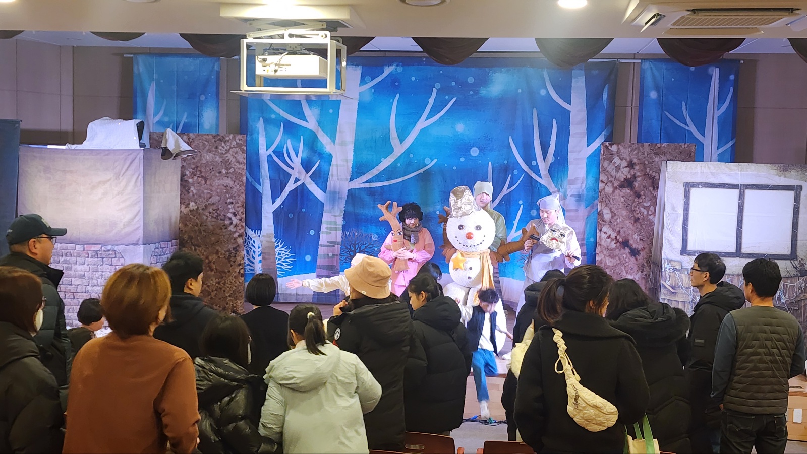 구공탄눈사람_교하도서관 (3).jpg