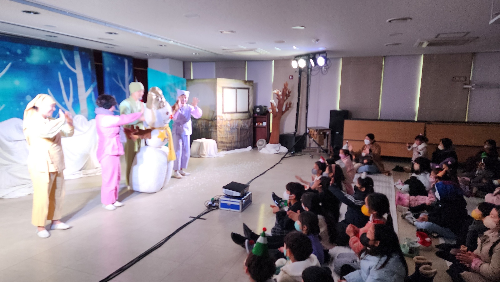 구공탄눈사람_적성도서관 (4).jpg